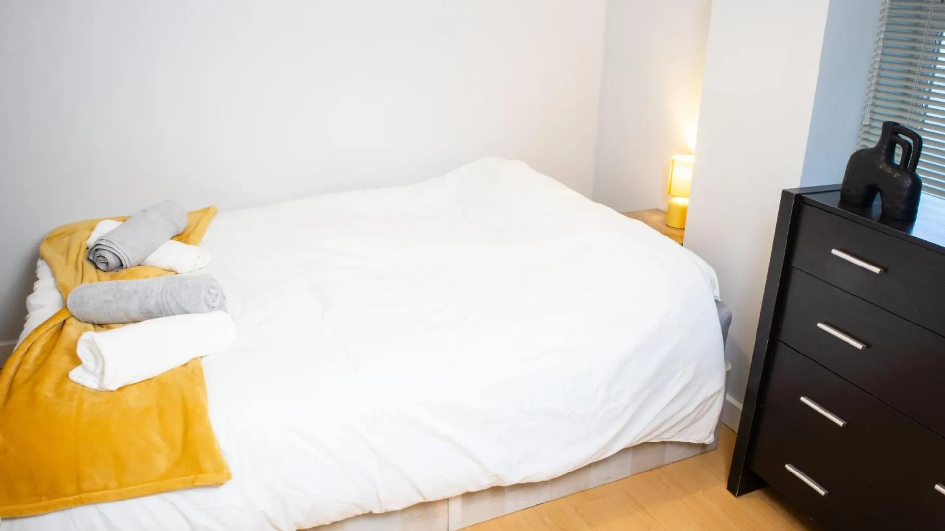 Central 2 Bed Apartment - Leeds City Centre - For Relocators, Professionals Reino Unido