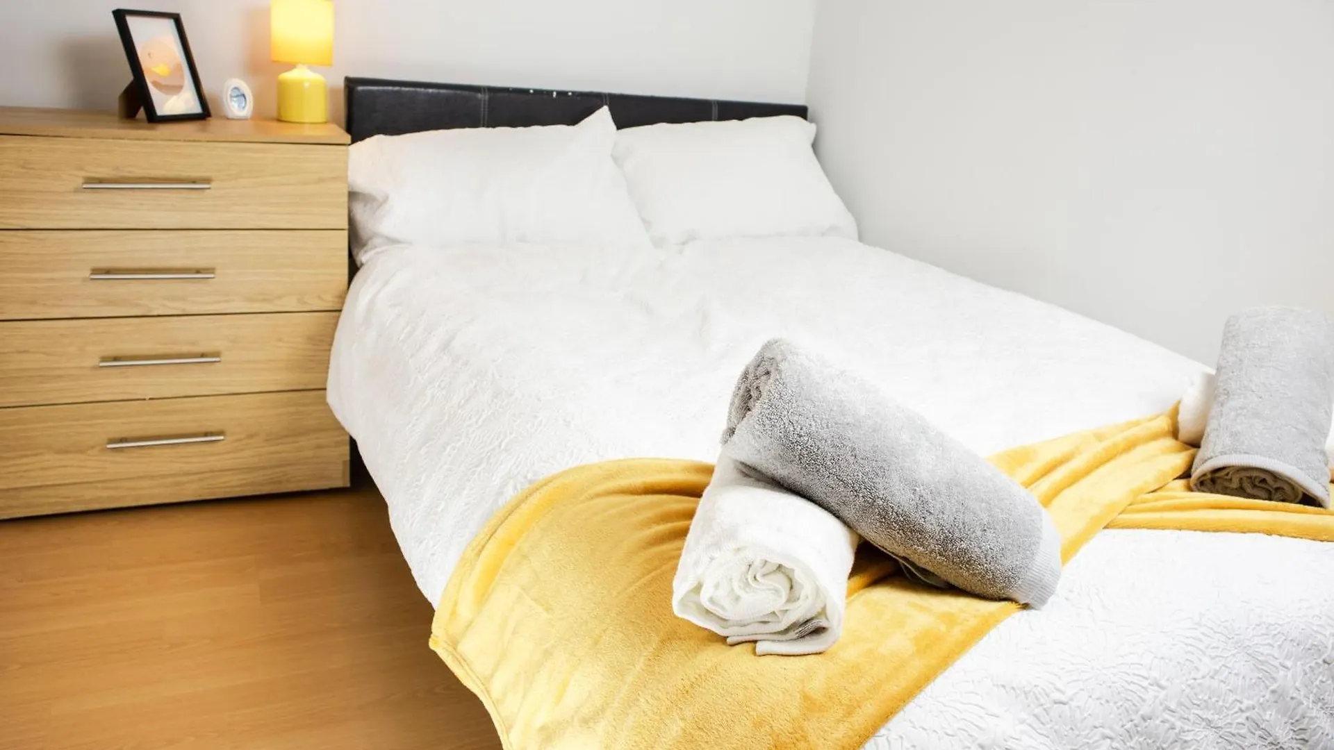 Central 2 Bed Apartment - Leeds City Centre - For Relocators, Professionals Reino Unido