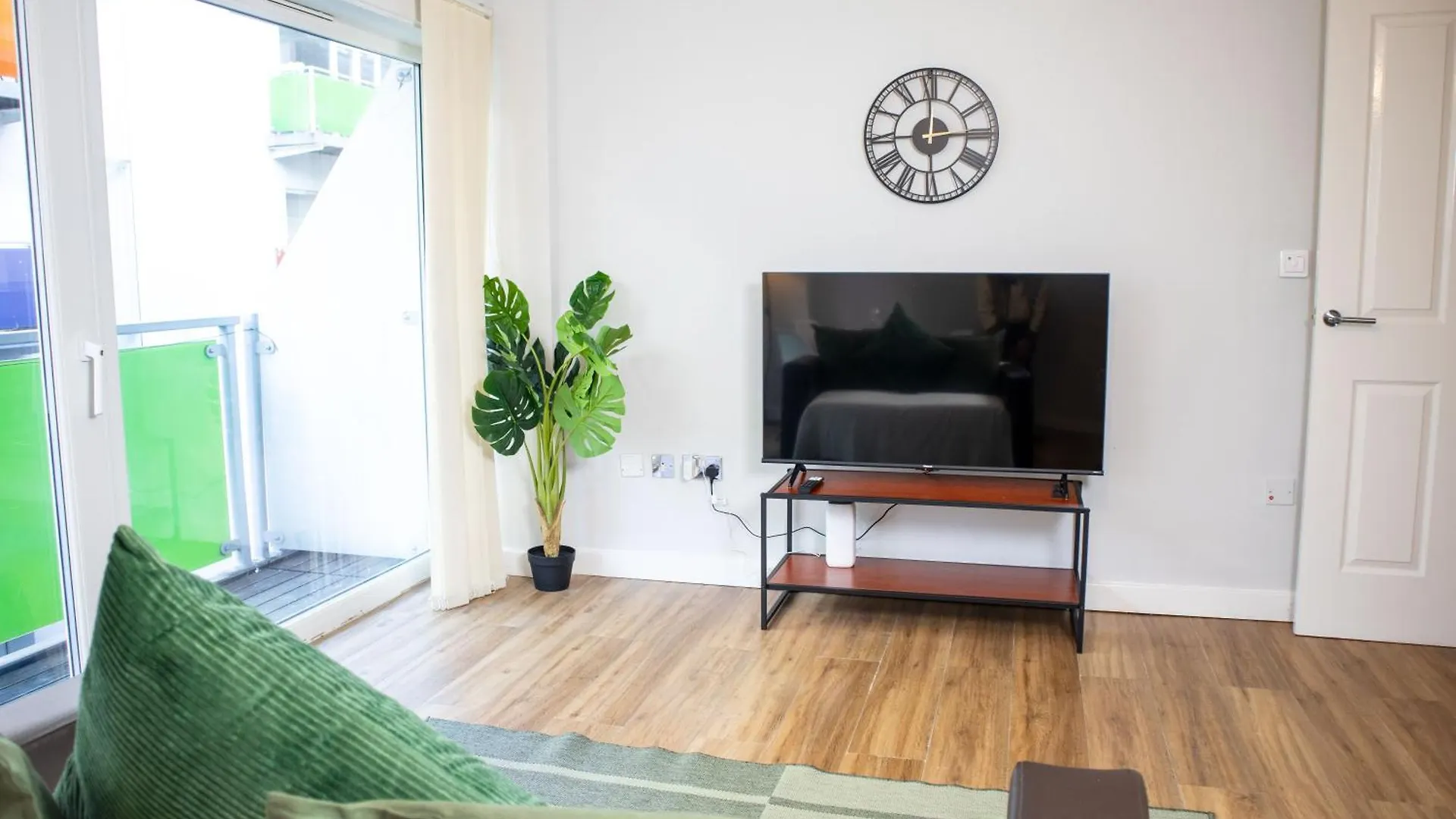 Central 2 Bed Apartment - Leeds City Centre - For Relocators, Professionals Leeds (West Yorkshire)