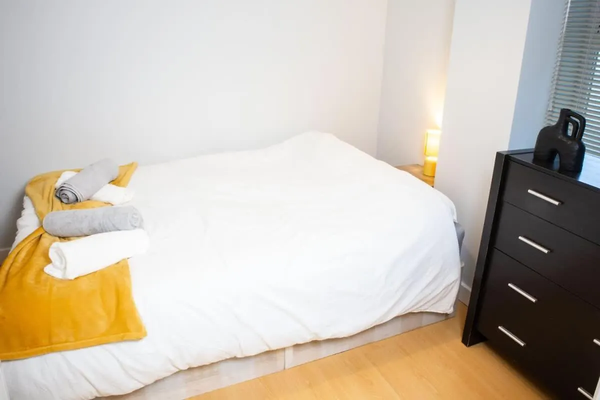 Central 2 Bed Apartment - Leeds City Centre - For Relocators, Professionals 0*, Leeds (West Yorkshire) Reino Unido