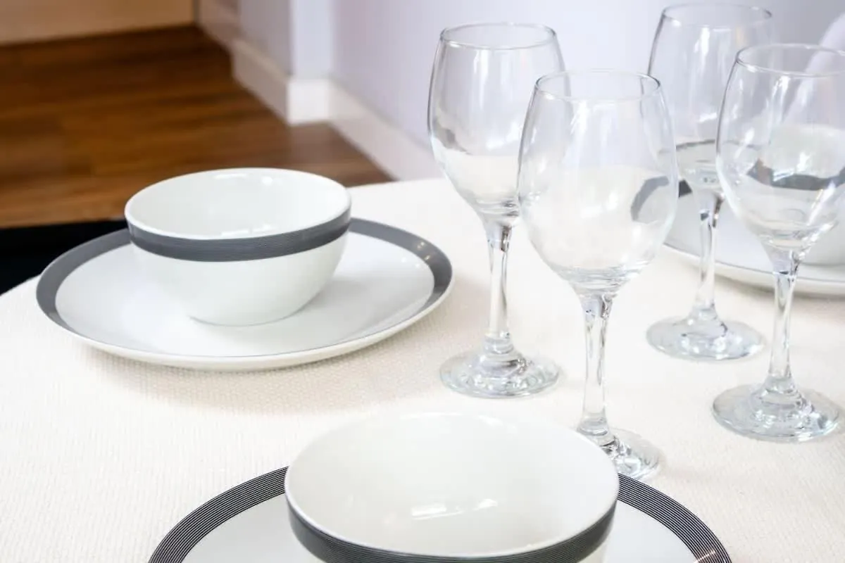 Central 2 Bed Apartment - Leeds City Centre - For Relocators, Professionals