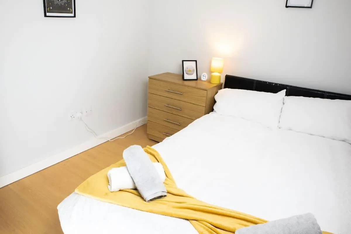 Central 2 Bed Apartment - Leeds City Centre - For Relocators, Professionals Reino Unido